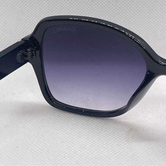 Chanel Women’s Oversized Polarized Square CC Monogram Sunglasses - Picture 12 of 13